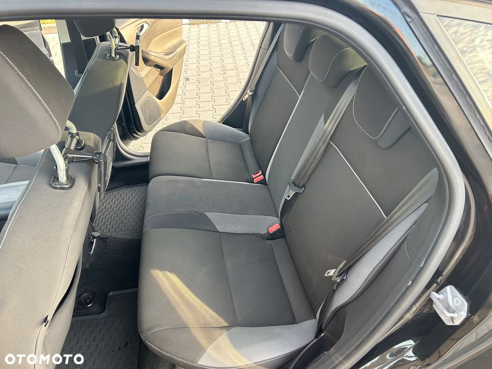 Ford Focus 1.6 Trend - 14