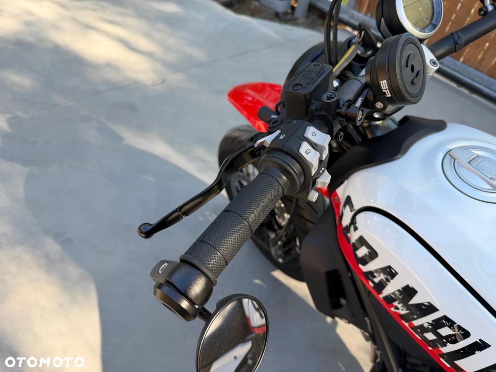 Ducati Scrambler - 10