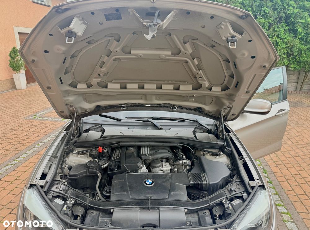 BMW X1 sDrive18i - 19