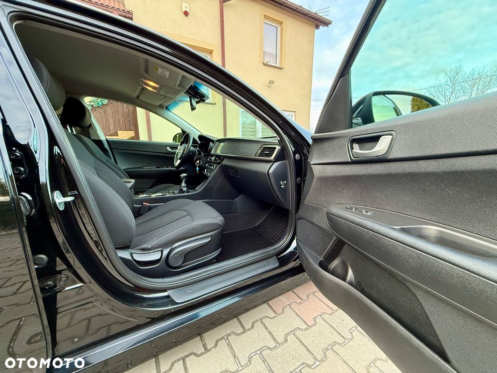 Kia Optima 2.0 M - 21