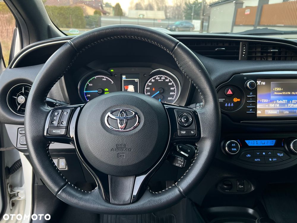 Toyota Yaris 1.5 VVT-i Selection - 23