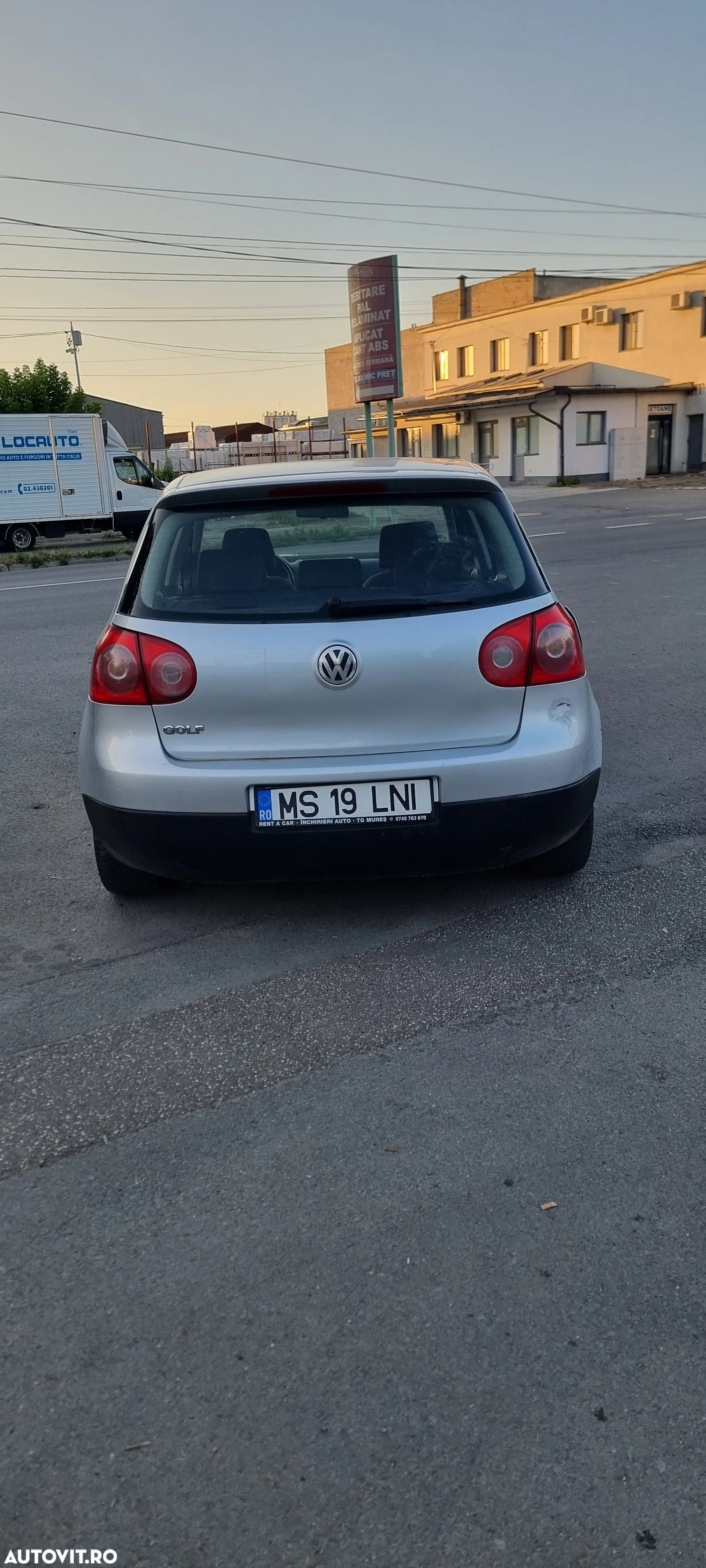 Volkswagen Golf 1.4 - 6
