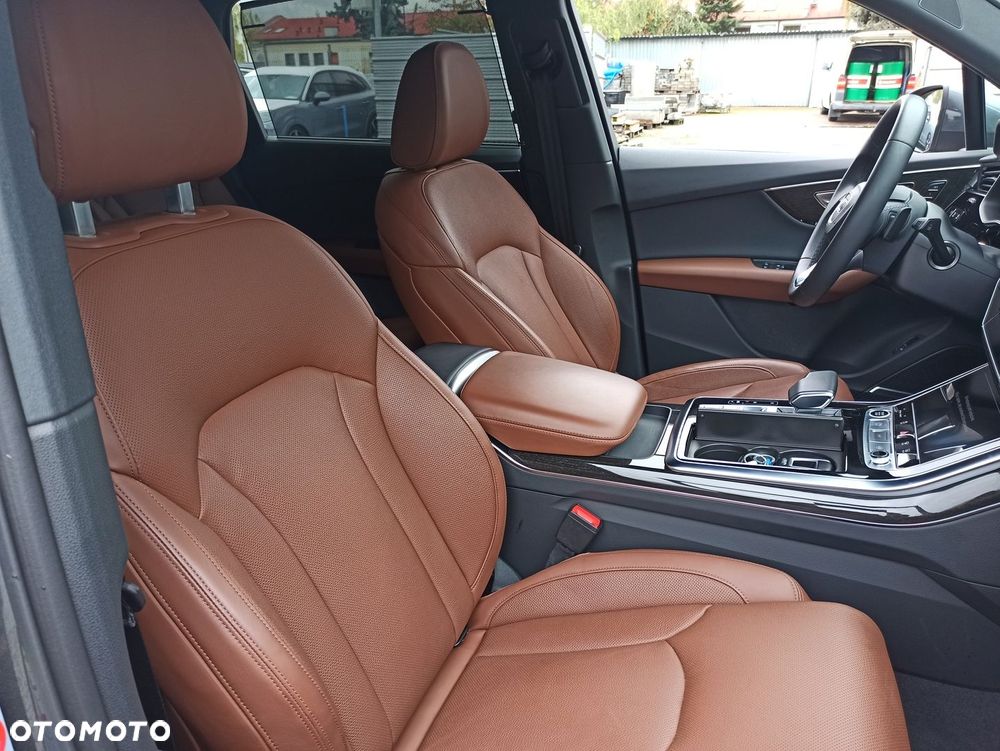 Audi Q7 - 11