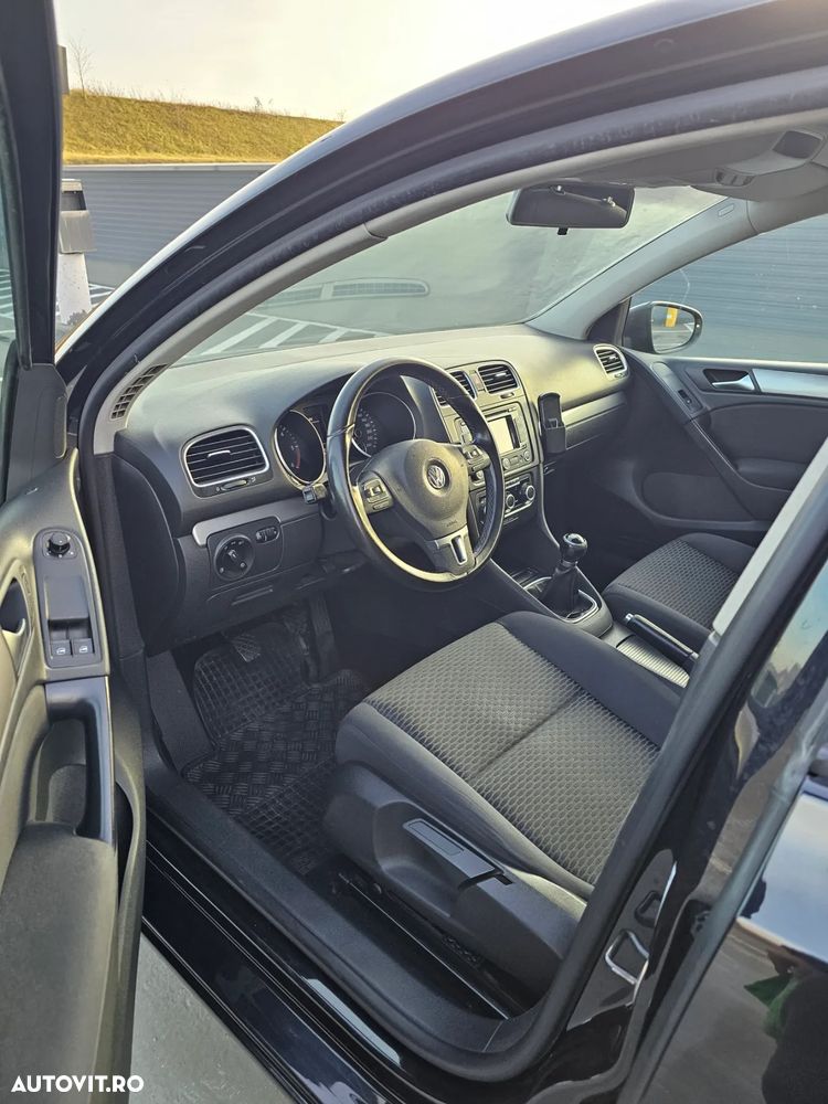 Volkswagen Golf 1.6 TDI BlueMotion Technology DPF Comfortline - 4