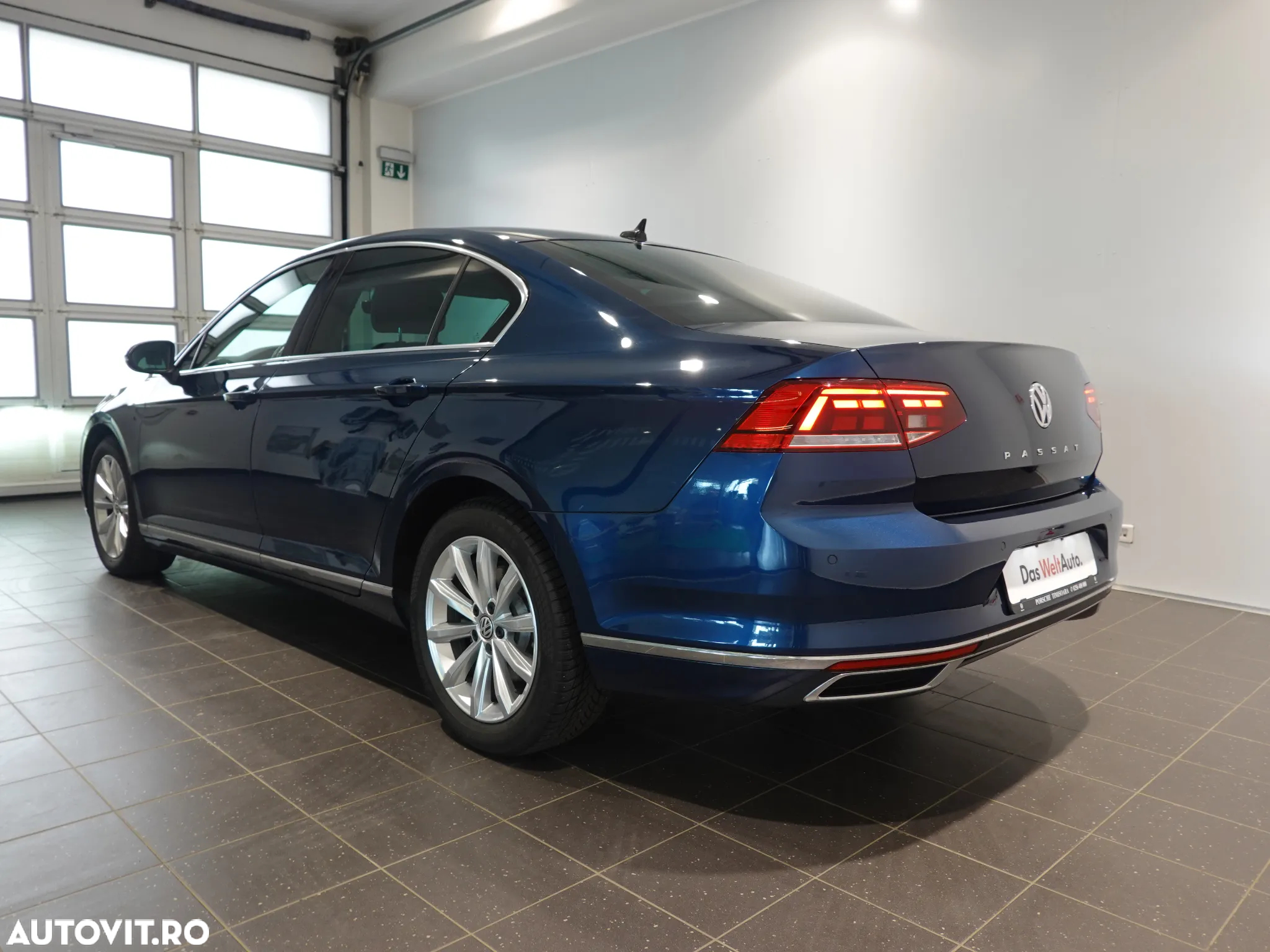 Volkswagen Passat Variant 2.0 TDI DSG Highline - 10