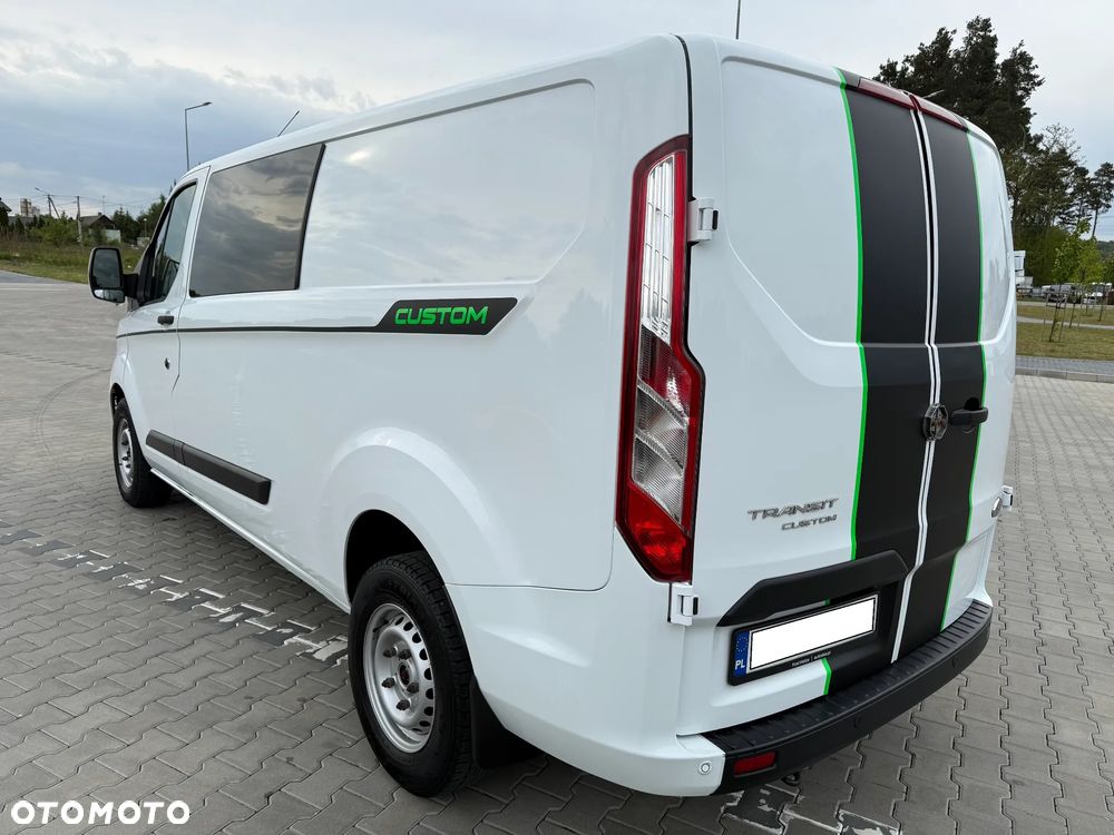 Ford TRANSIT CUSTOM - 3