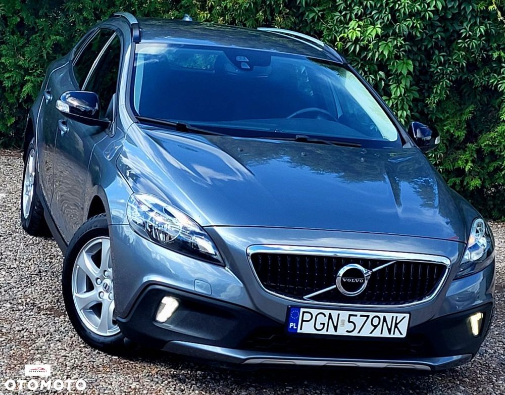 Volvo V40 Cross Country - 3