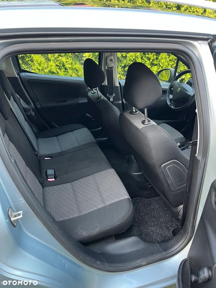 Peugeot 207 1.4 - 15