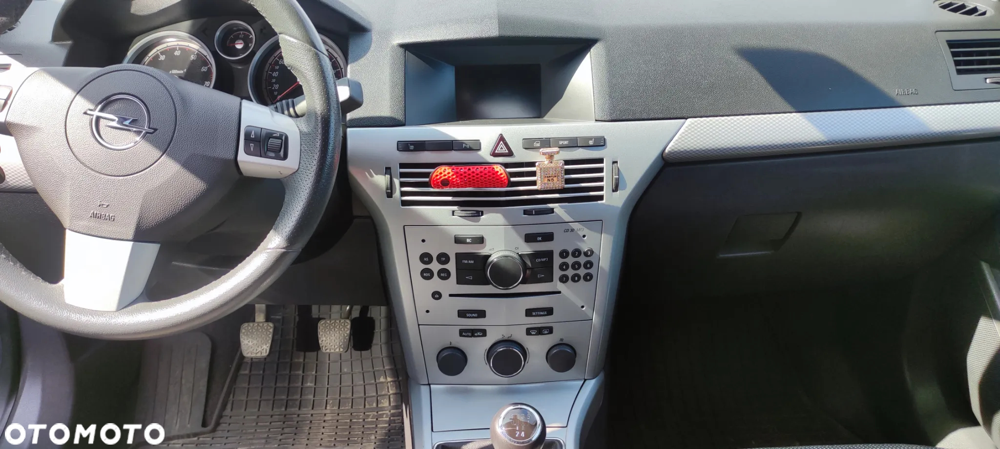 Opel Astra 1.6 Cosmo - 11