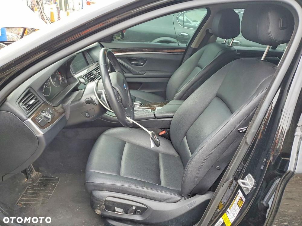 BMW Seria 5 528i - 8