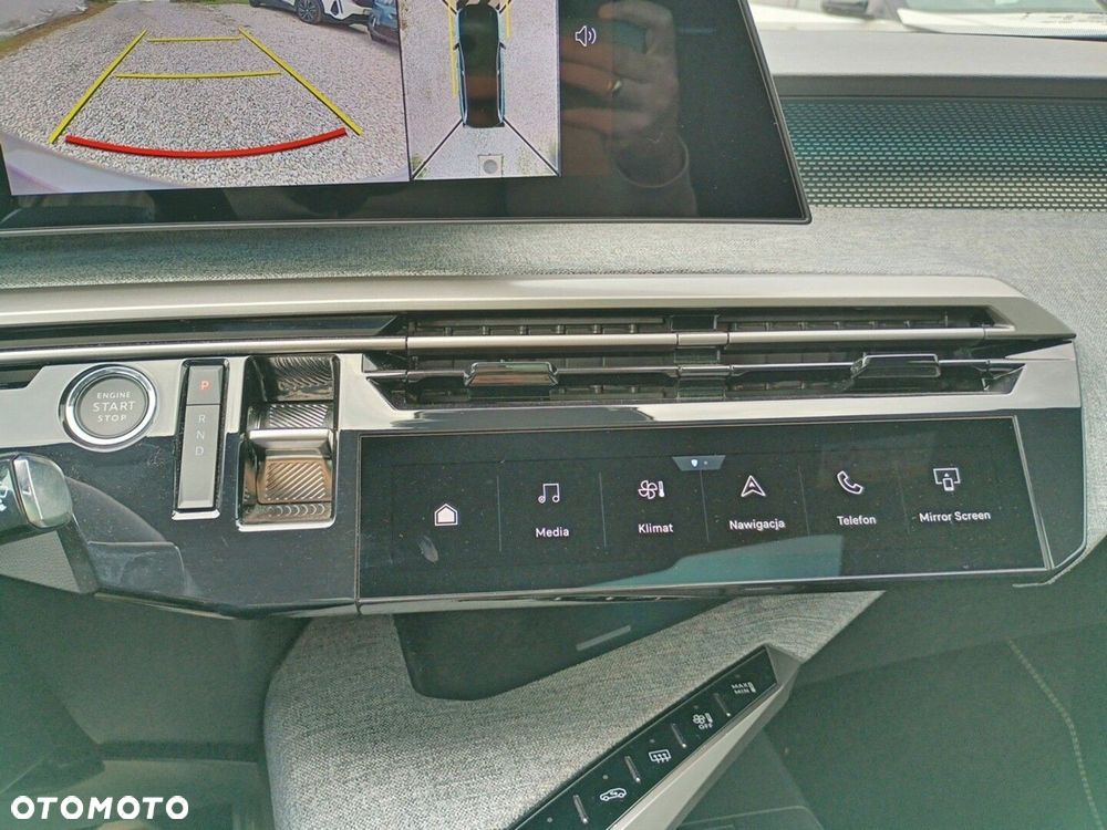 Peugeot E-5008 73kWh GT - 25