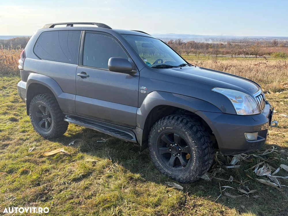 Toyota Land Cruiser - 4