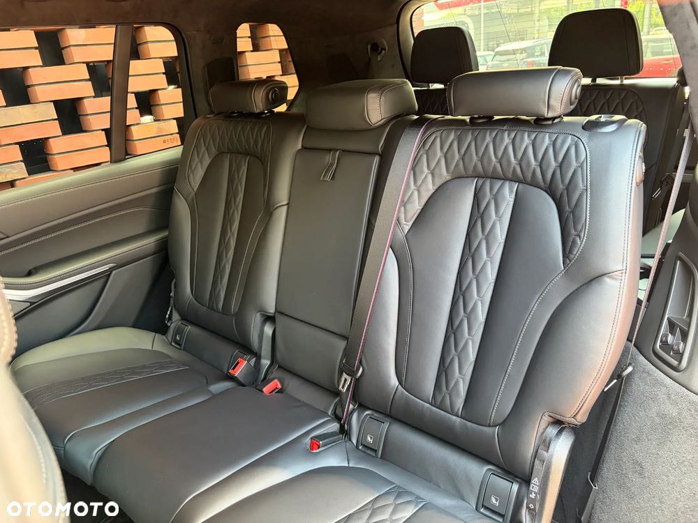 BMW X7 xDrive40d mHEV M Sport sport - 21