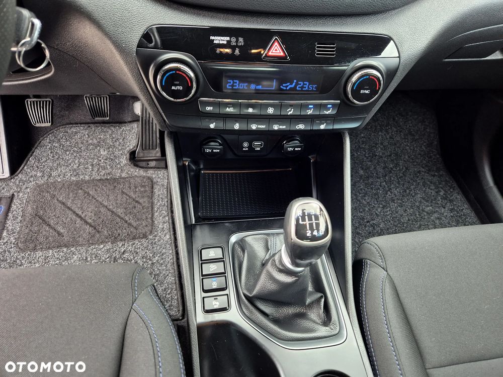 Hyundai Tucson blue 1.6 GDi 2WD Passion - 30