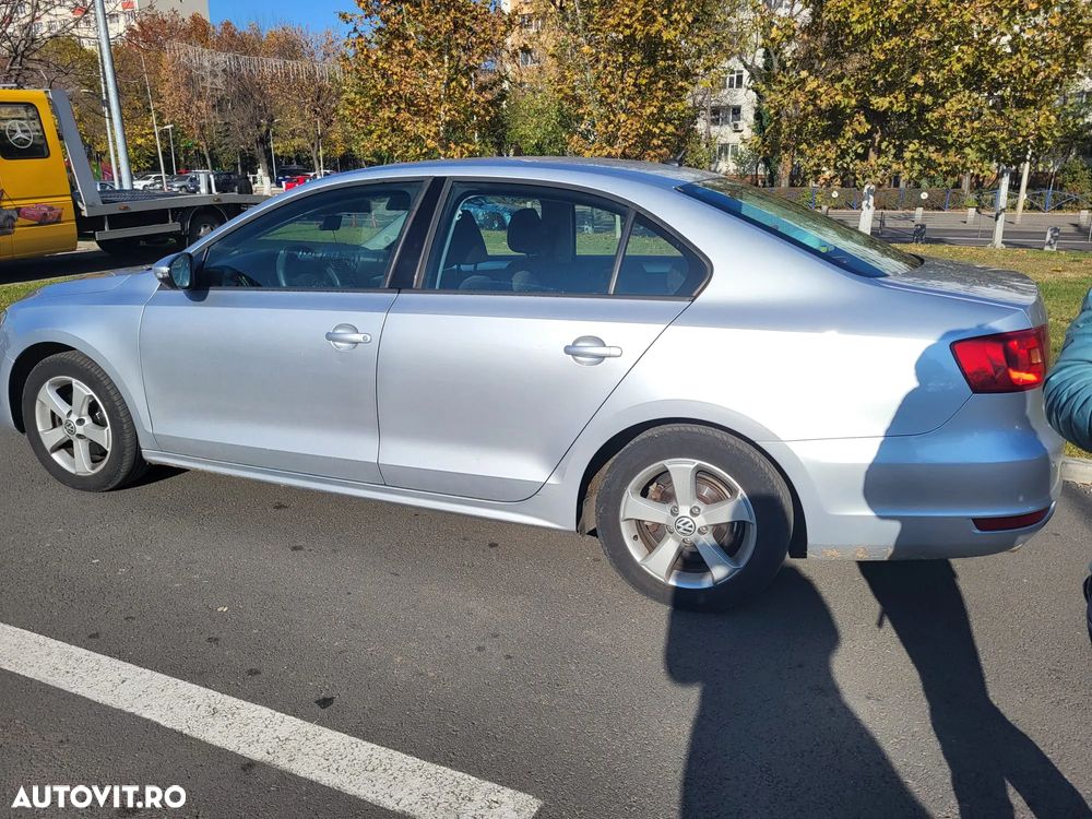 Volkswagen Jetta 1.6 TDI CR DPF Comfortline - 2