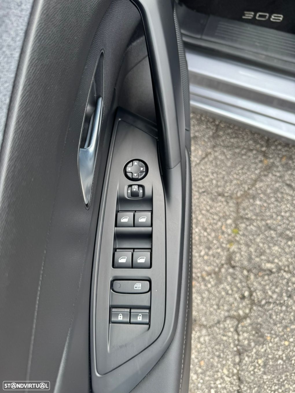 Peugeot 308 SW 1.2 PureTech Allure Pack EAT8 - 17