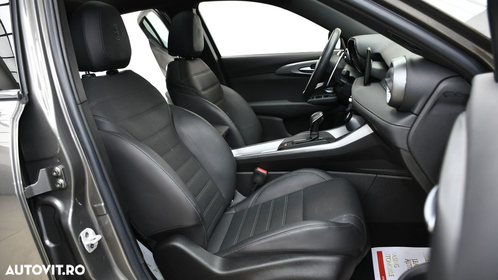 Alfa Romeo Tonale 1.5 VGT Hybrid Veloce - 8