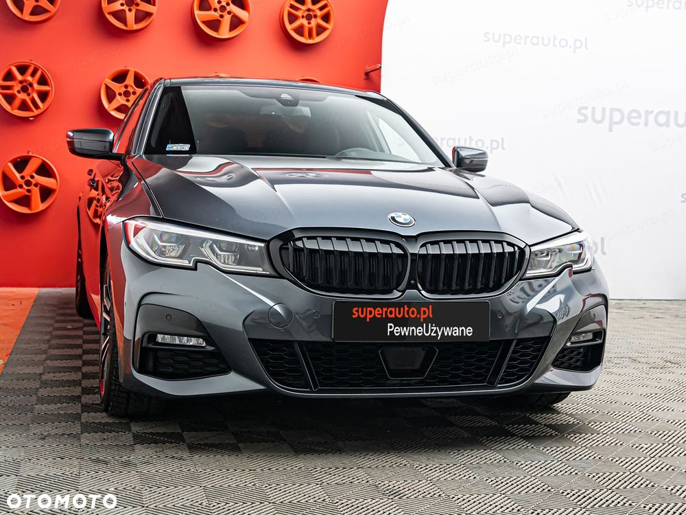 BMW Seria 3 318d M Sport Shadow - 28