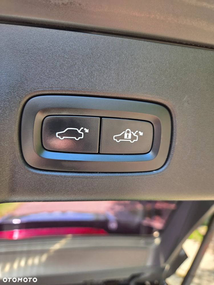 Volvo V90 D4 Inscription - 34