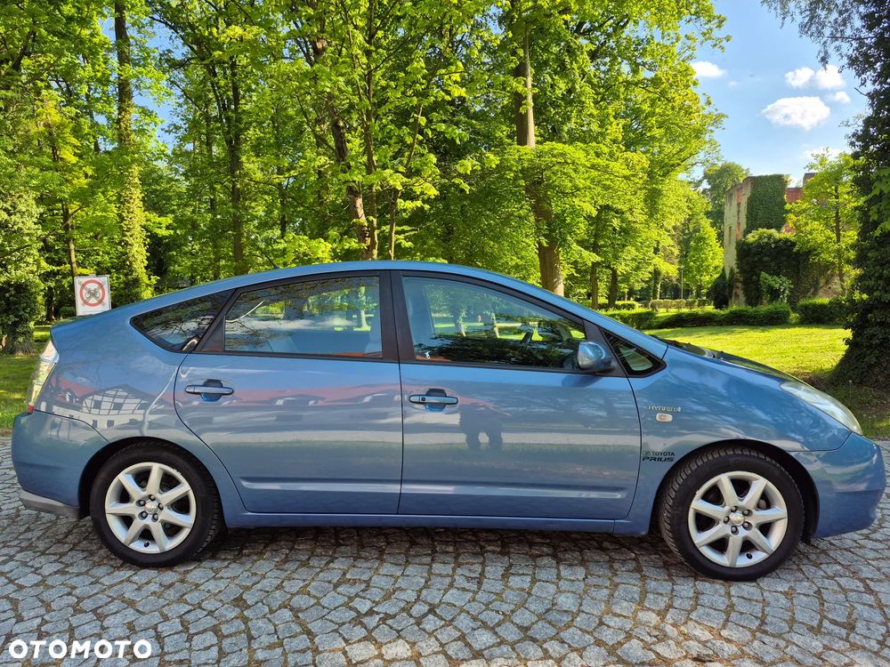 Toyota Prius 1.5 VVT-i Prestige - 8