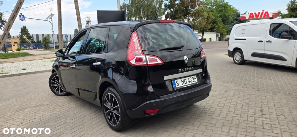 Renault Scenic dCi 130 FAP Bose Edition - 11