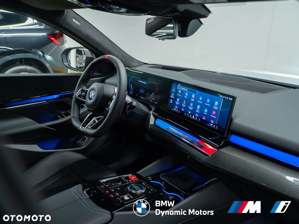 BMW M5 xDrive - 21