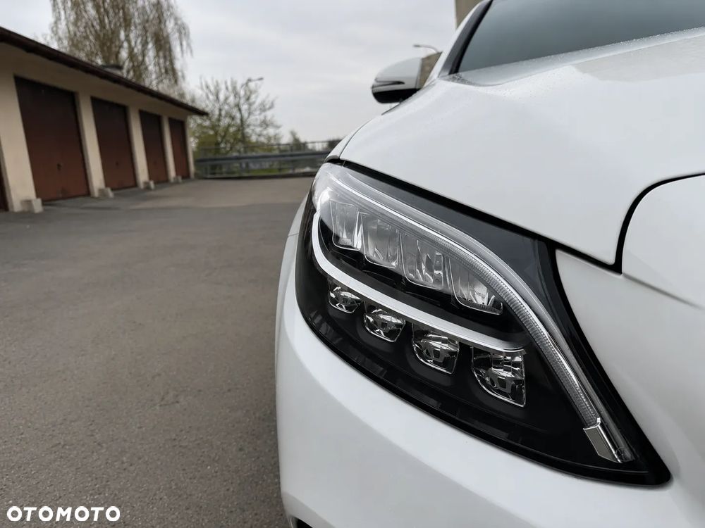 Mercedes-Benz Klasa C 200 d 9G-TRONIC - 18