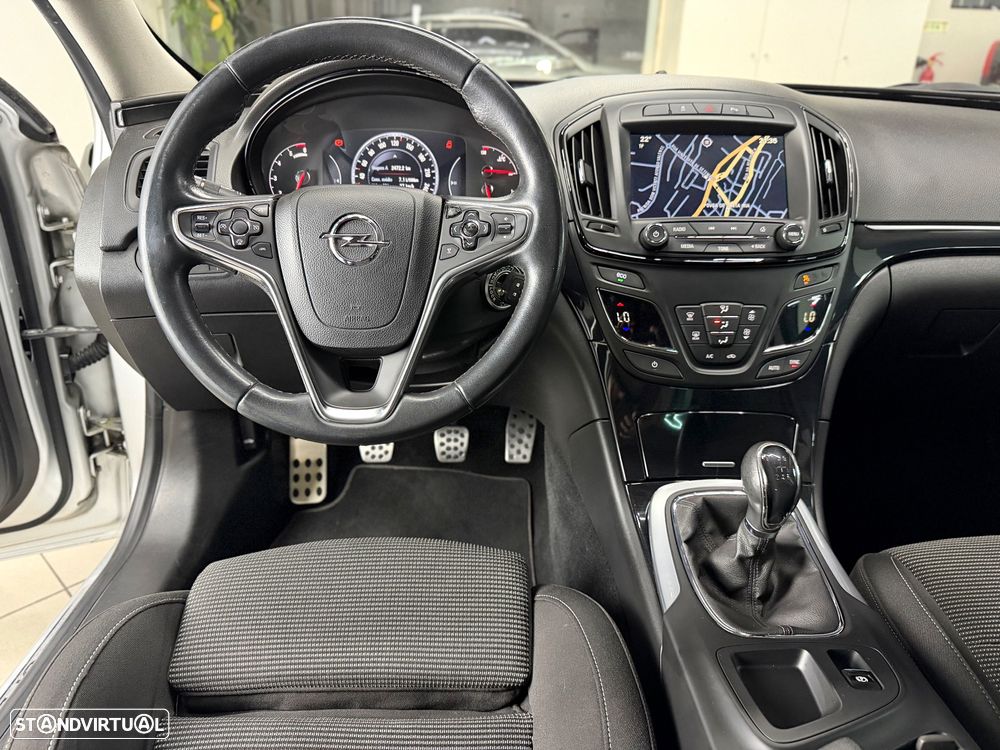 Opel Insignia 2.0 CDTI executive S/S - 17