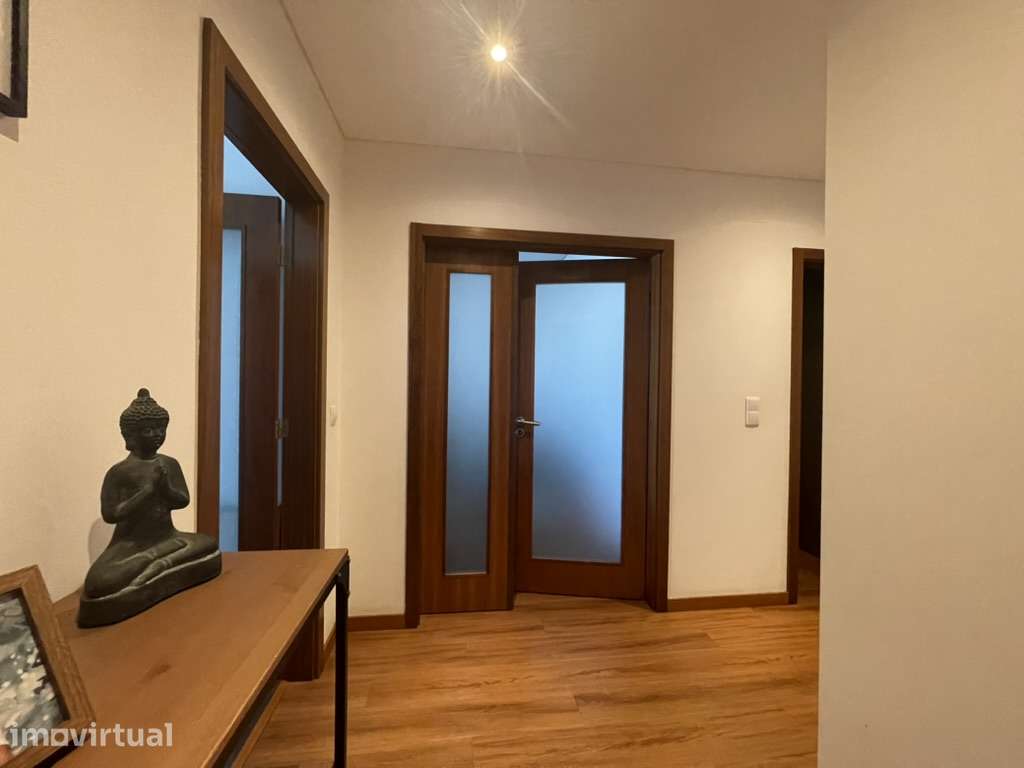 Apartamento T4 à venda na Praça de Portugal - Grande imagem: 5/26