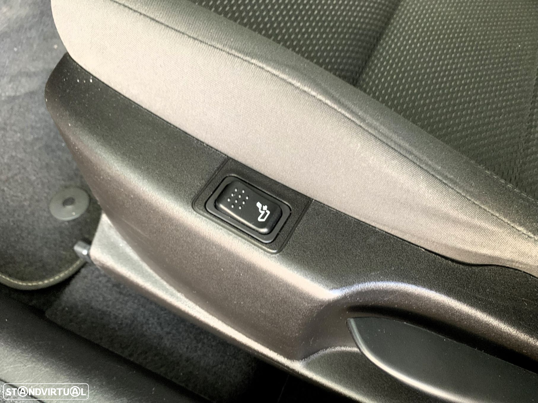 Fiat Tipo 1.3 M-Jet Lounge Tech J17 - 16