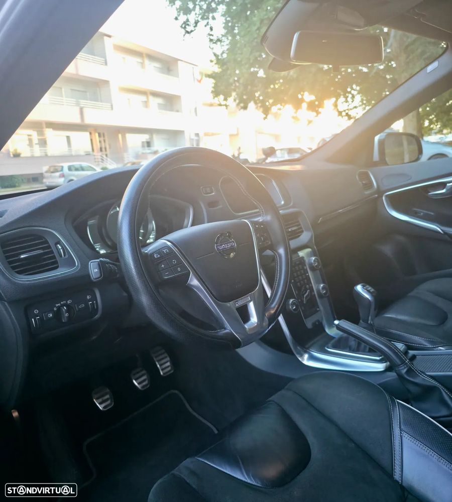 Volvo V40 1.6 D2 R-Design - 9