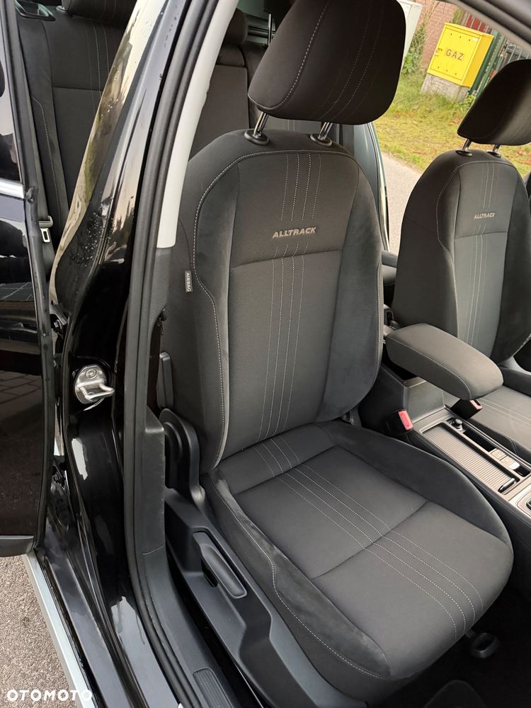 Volkswagen Golf Alltrack 2.0 TDI 4Motion BlueMotion Technol - 26