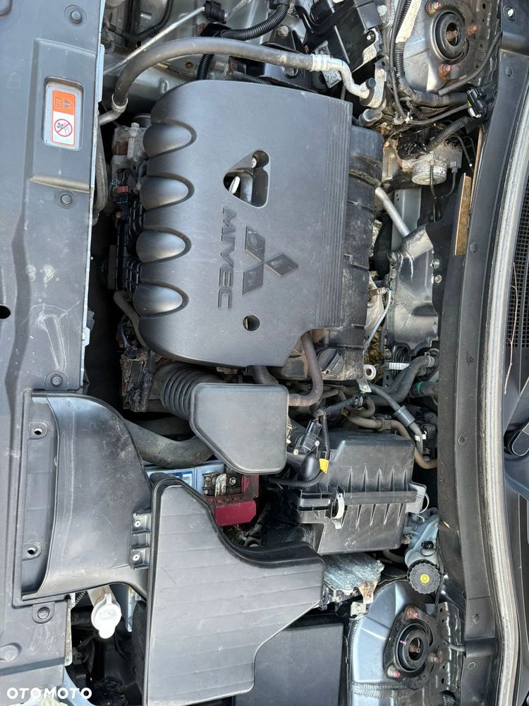 Mitsubishi Outlander 2.0 2WD Edition - 18