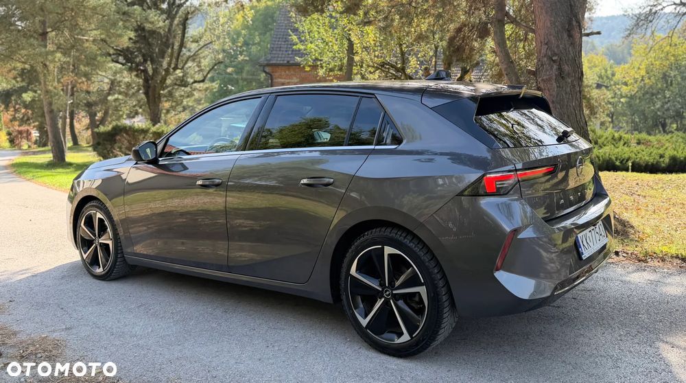 Opel Astra 1.2 T Elegance S&S - 11