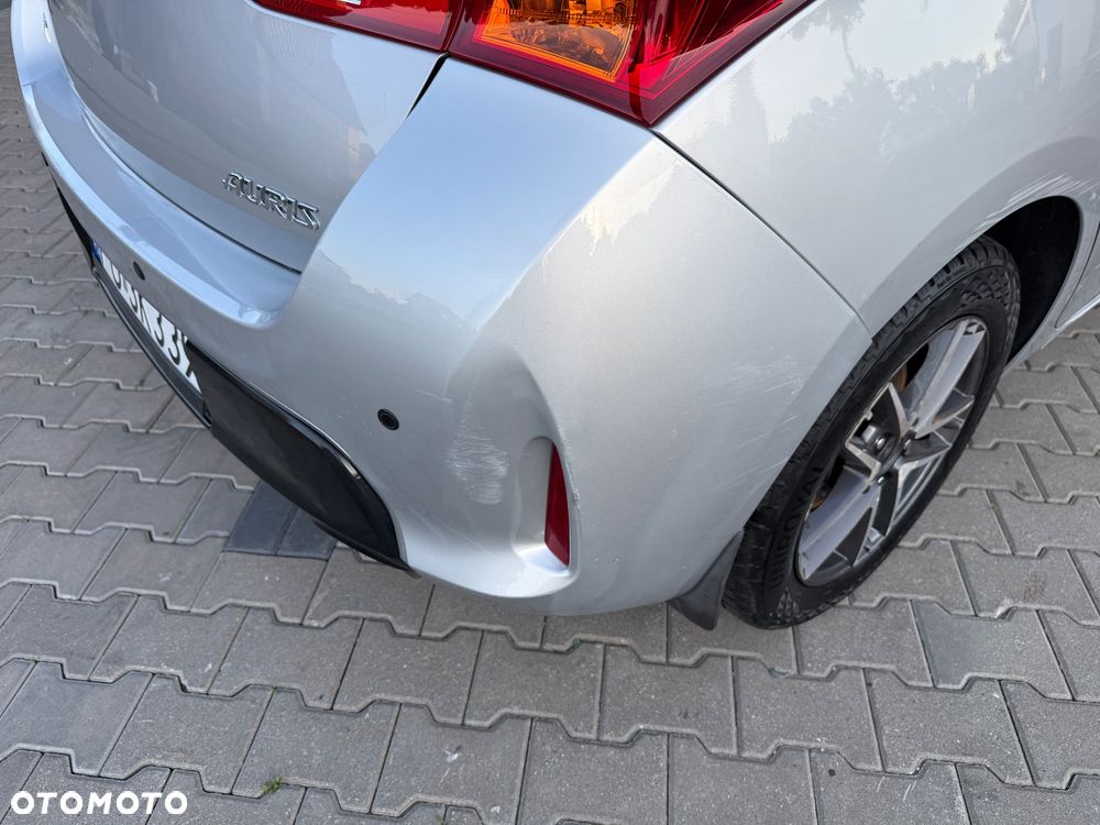 Toyota Auris 1.6 Premium Comfort - 16