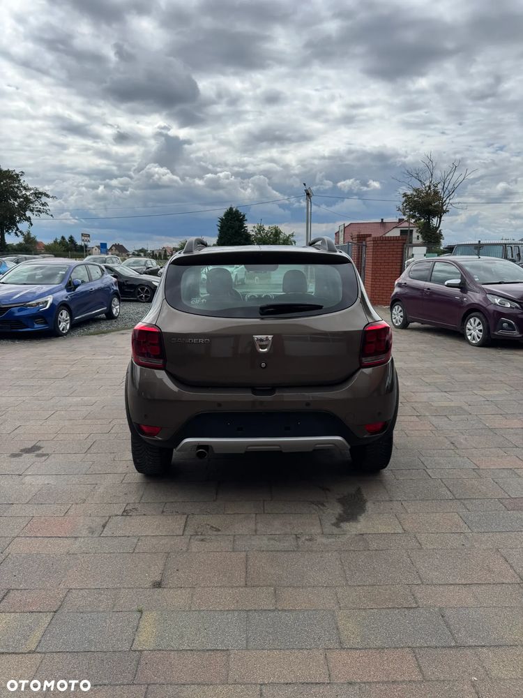 Dacia Sandero Stepway TCe 100 Celebration - 5
