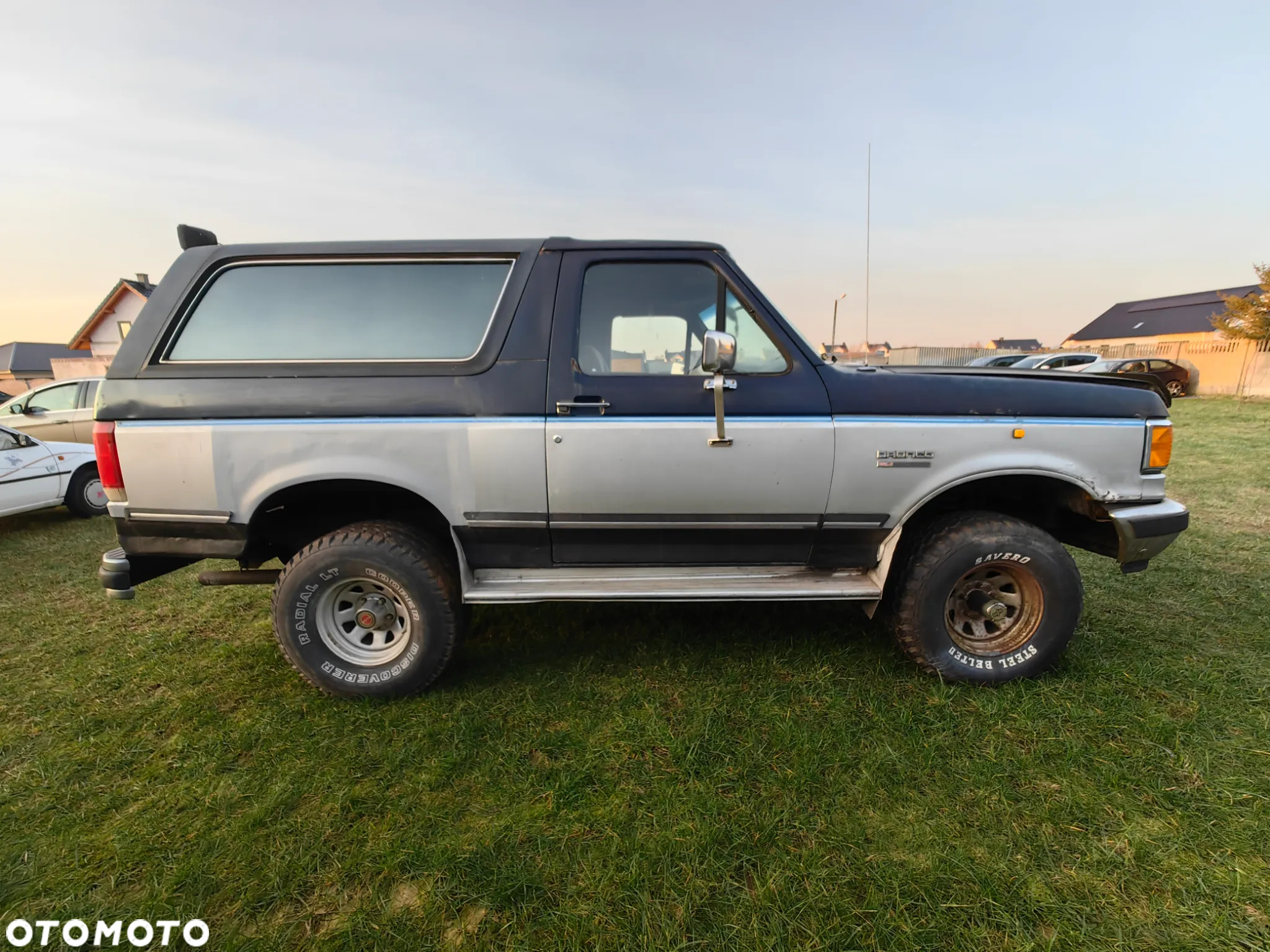 Ford Bronco - 30