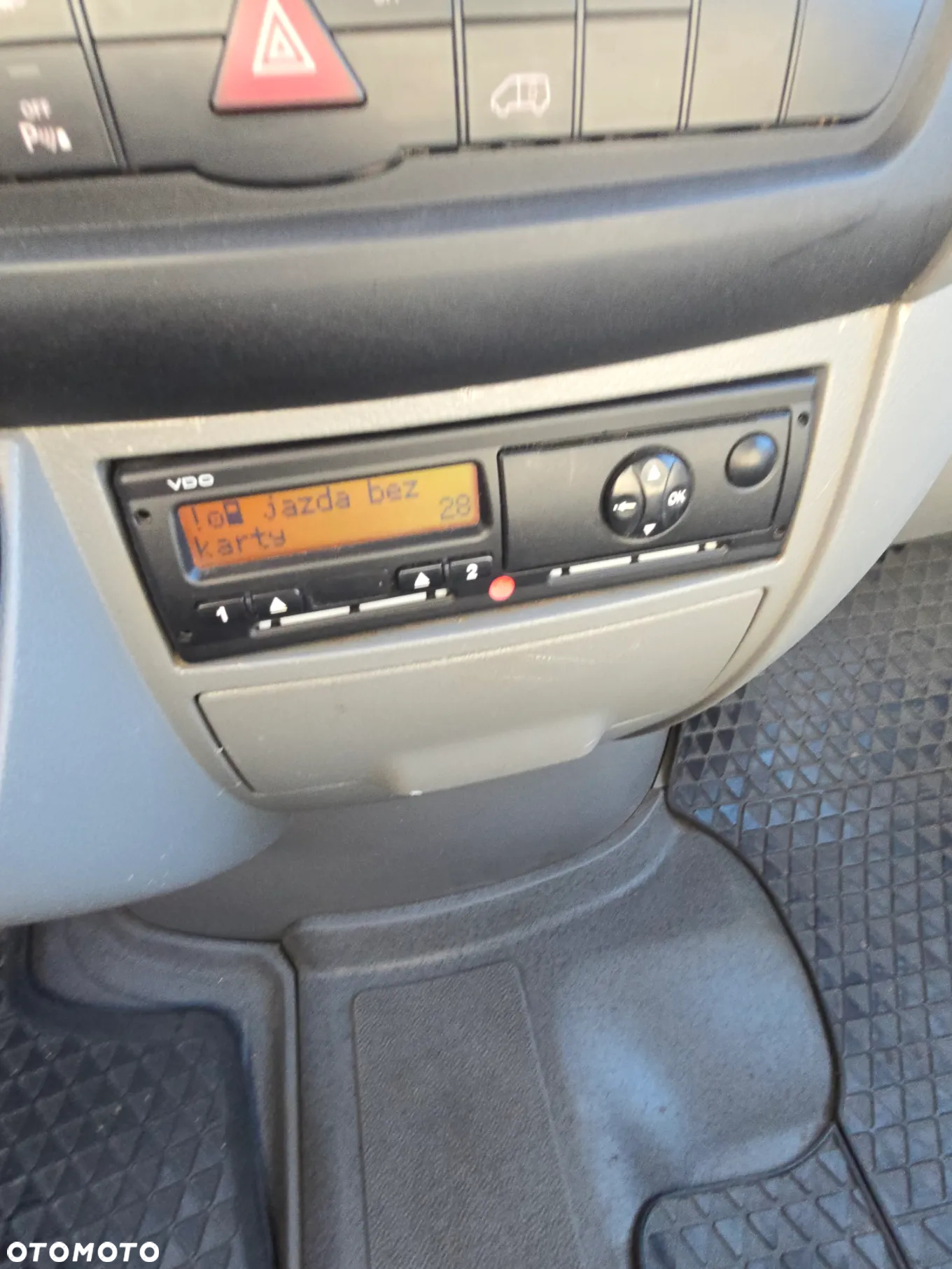 Volkswagen Crafter 30 TDI - 11