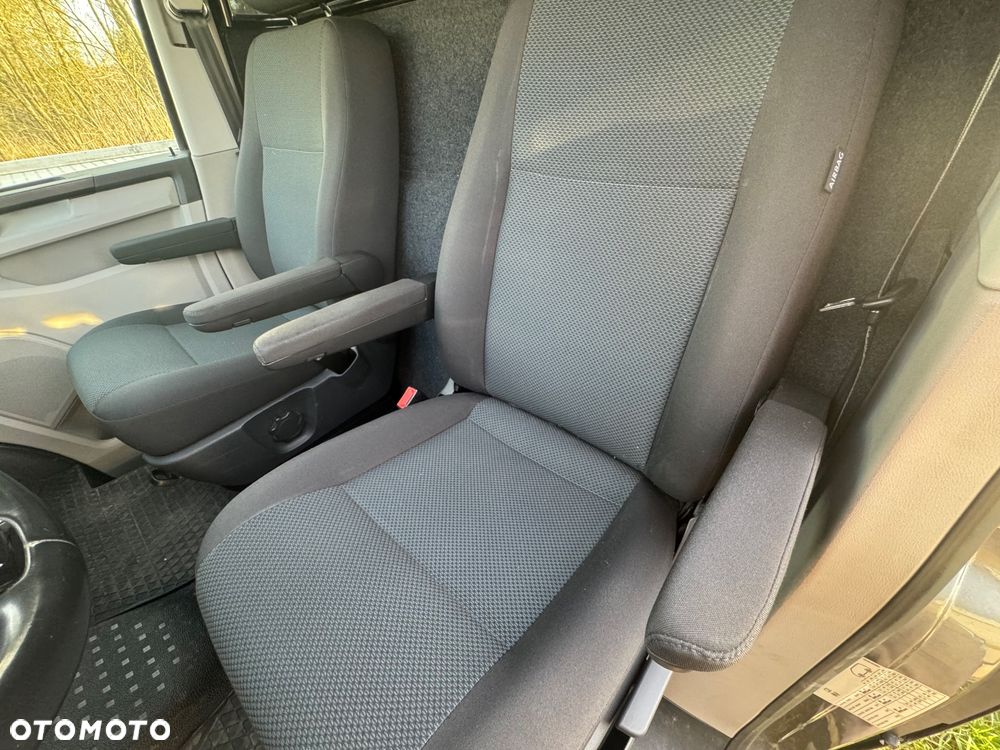 Volkswagen Transporter - 5