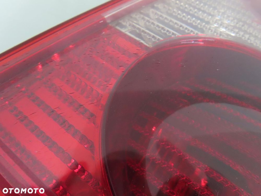 LAMPA PRAWA TYLNA VW PASSAT B5 FL sedan (3B3) 3B5945096AE - 10