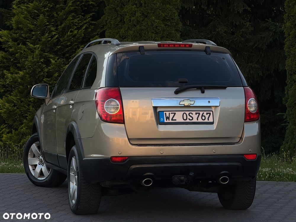 Chevrolet Captiva 2.4 2WD 7 Sitzer LS - 17