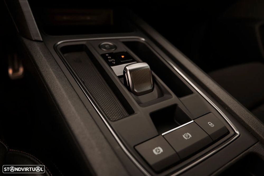 Cupra Leon ST 1.4 e-Hybrid VZ DSG - 13