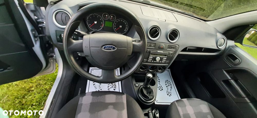 Ford Fusion - 29