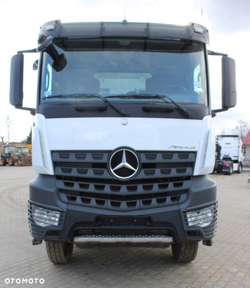 Mercedes-Benz Arocs 4245 8x8 - 10