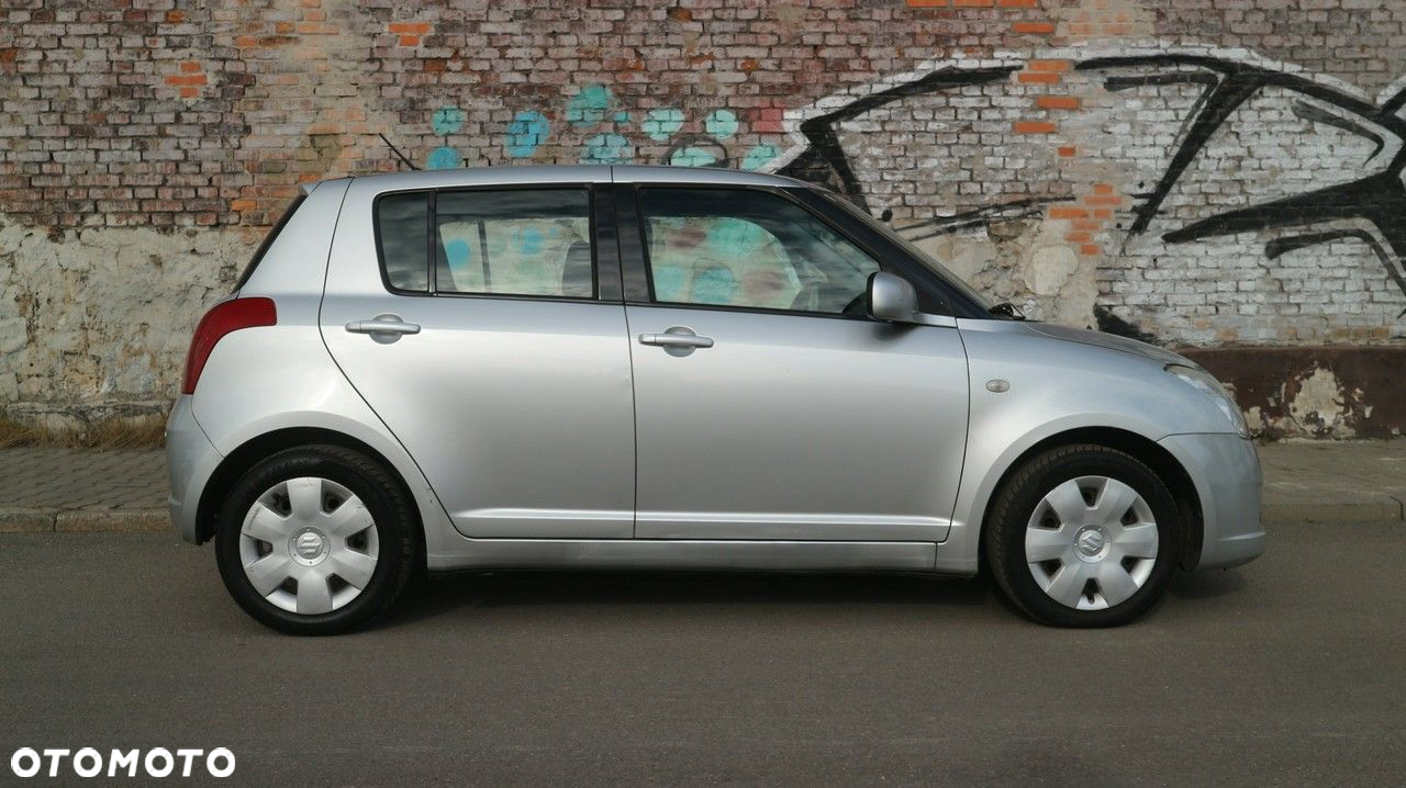 Suzuki Swift - 7