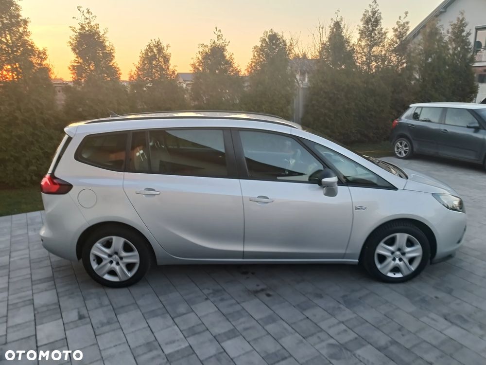 Opel Zafira - 19