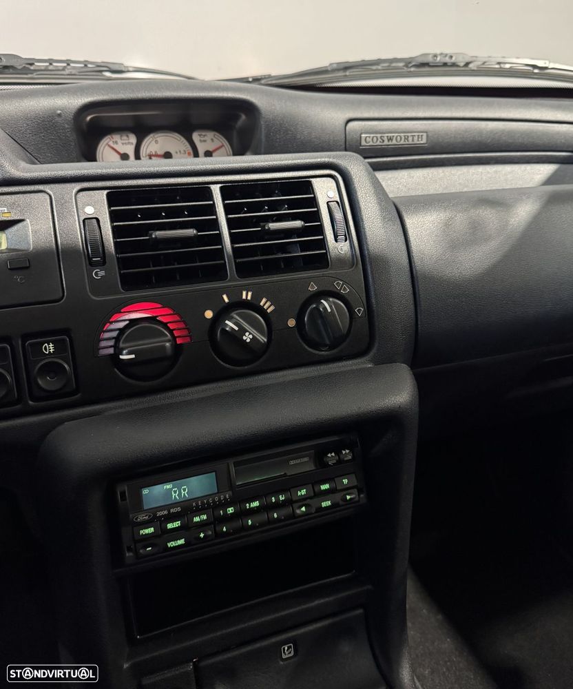 Ford Escort 2.0i RS Cosworth - 25