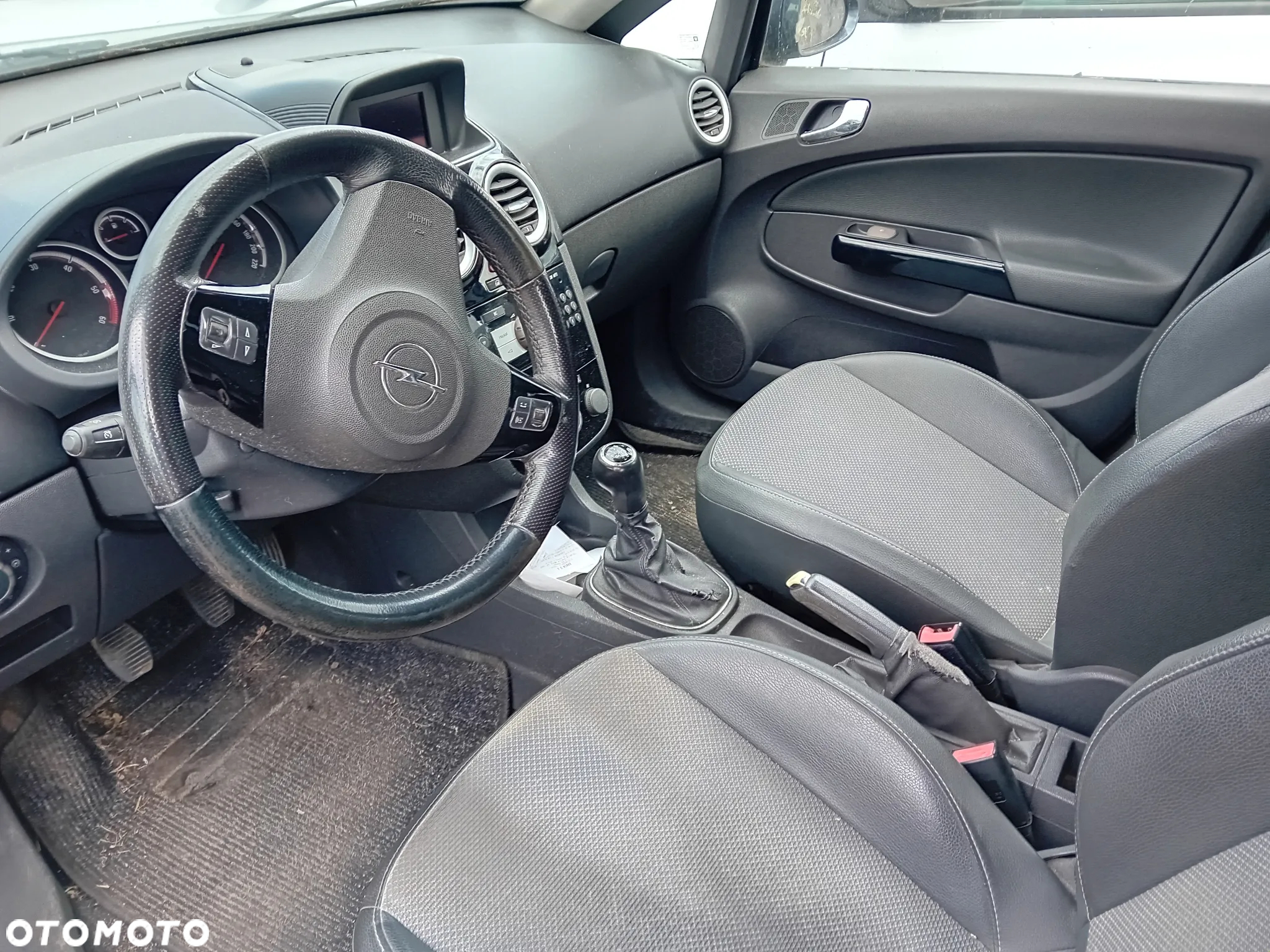 *OPEL CORSA D* Samochód na części - 3