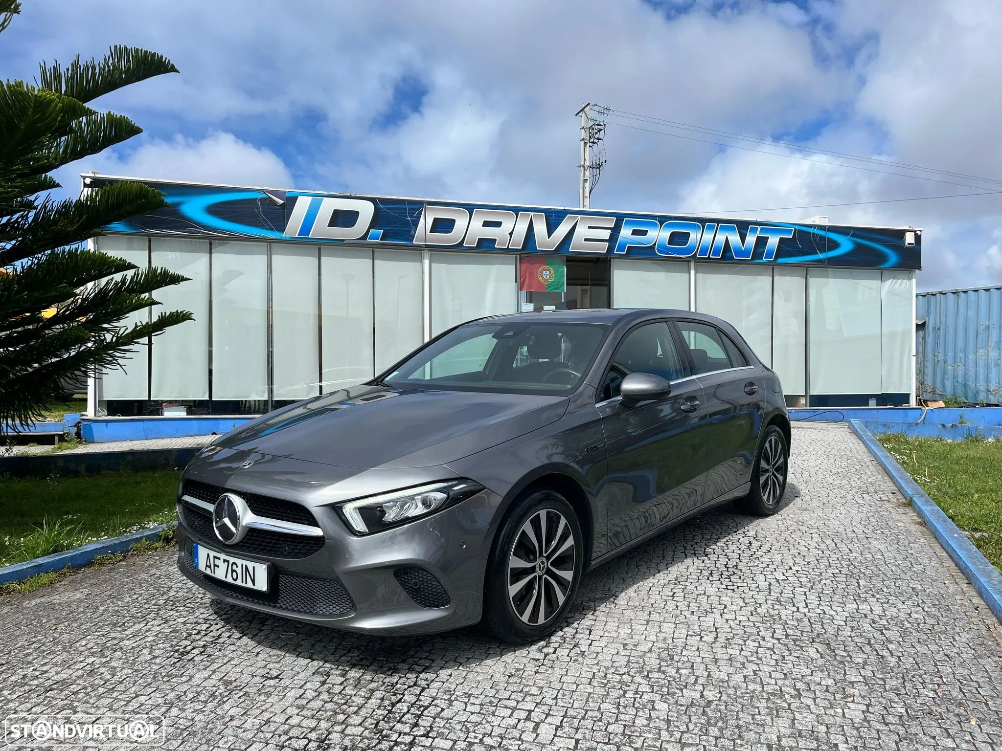 Mercedes-Benz A 250 e Style Plus - 1