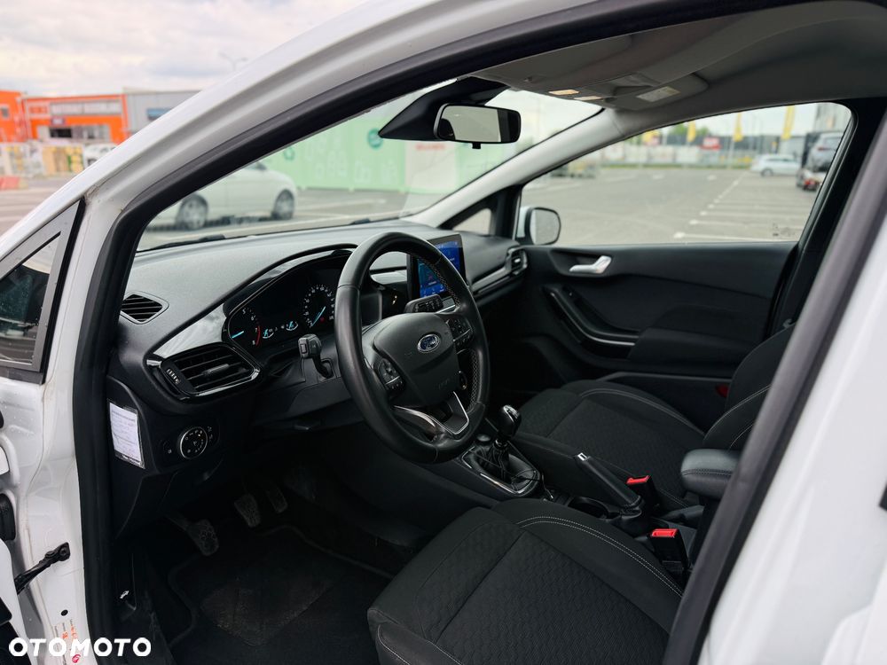 Ford Fiesta 1.0 EcoBoost Hybrid S&S TITANIUM - 9